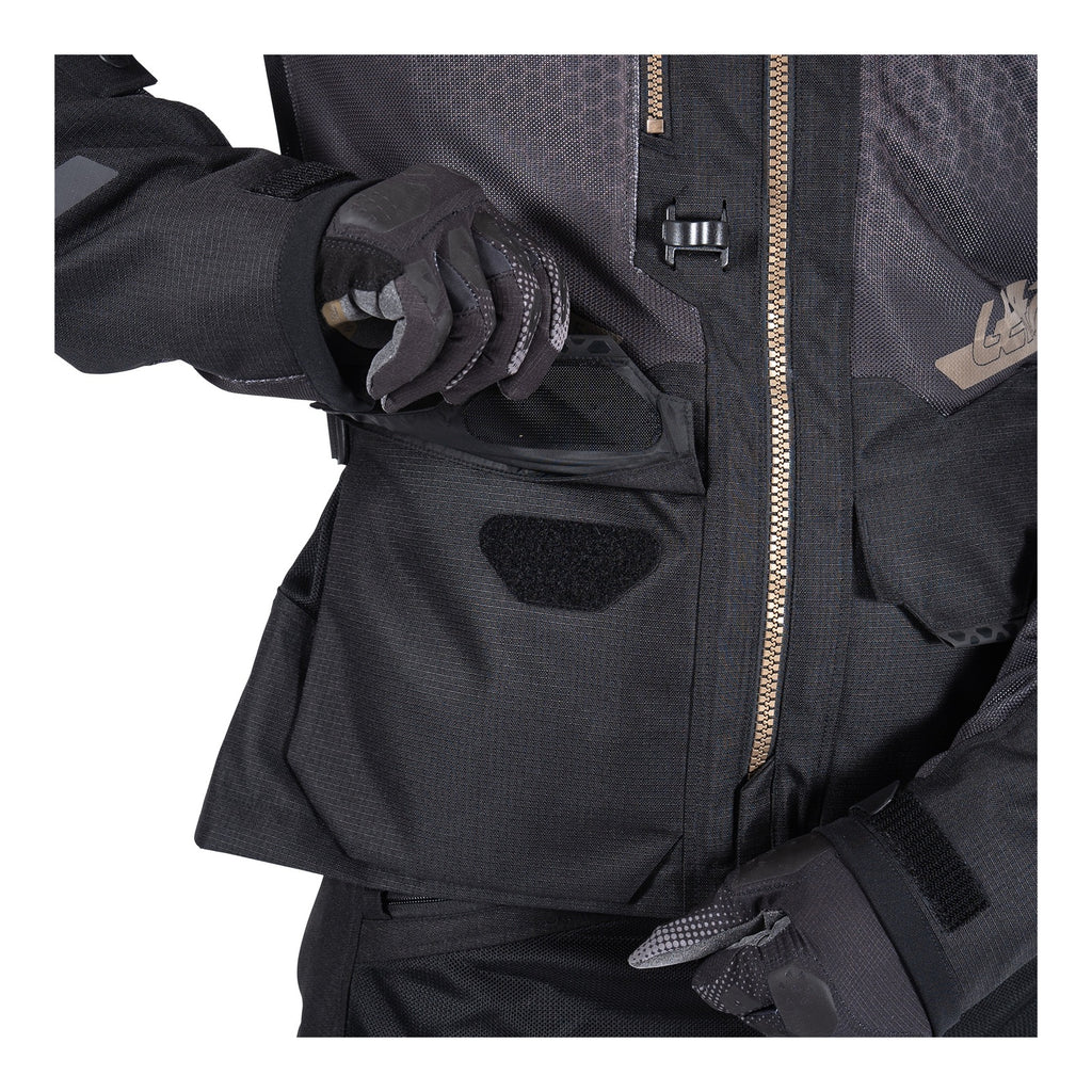 Leatt 5.5 ADV FlowTour Jacket - Stealth